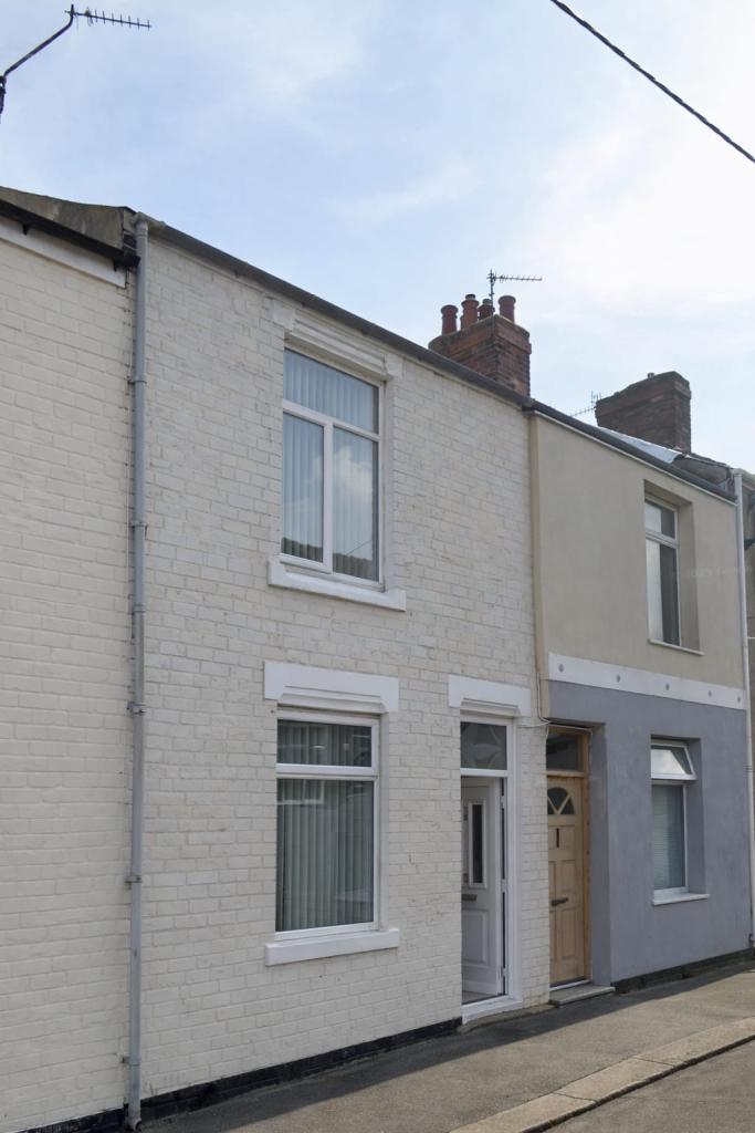 2 Bedroom House TO Let