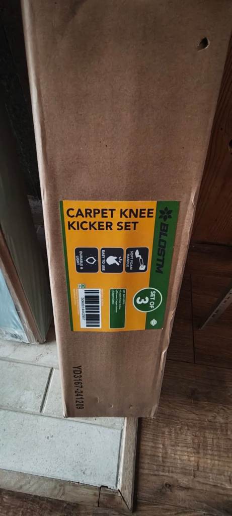 Carpet Knee Kicker Set - FREE
