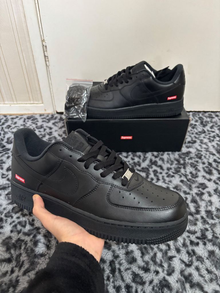 Nike Air Force 1 Low Supreme - Mini Box Logo Black.