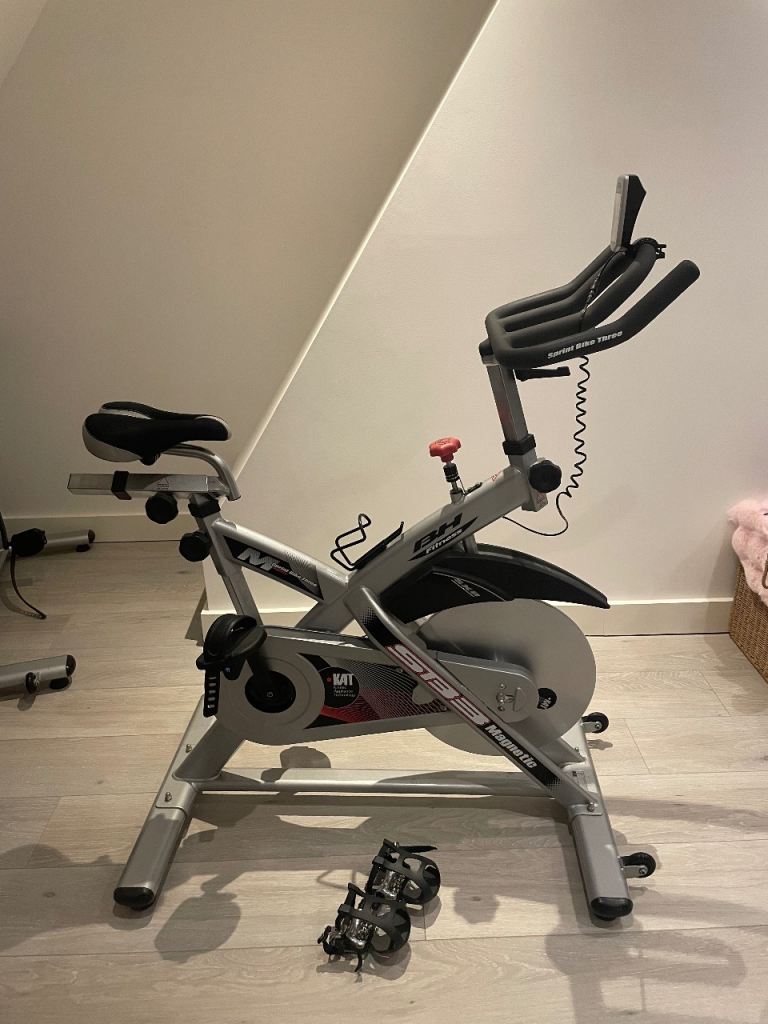 Light Commercial Magnetic Indoor Cycle Spin Bike