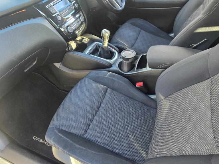 2014 Nissan Qashqai 1.2 DiG-T Acenta 5dr HATCHBACK Petrol Manual