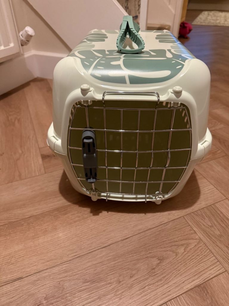 Cat carrier
