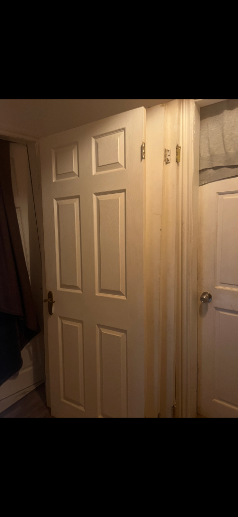Internal white doors X4