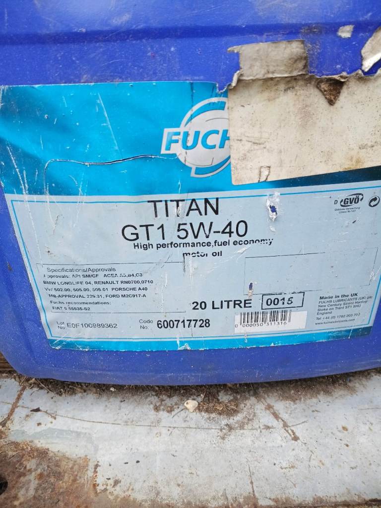 Fuch Titan GT1 5W-40 Engine Oil. 14 litres