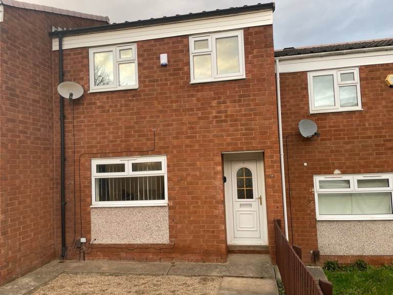 HOUSE FOR  2/3 ADULTS IN HEMLINGTON, MIDDLESBROUGH- DSS CLAIMANTS ACCEPTED
