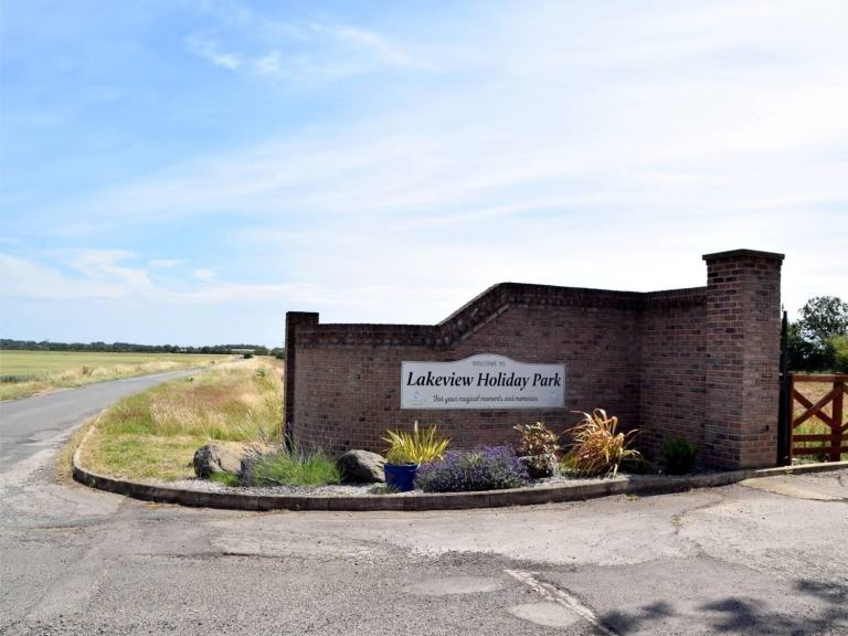 Minster Norwood 2 Bedroom Lodge in Bewholme  - Lodge / Caravan 