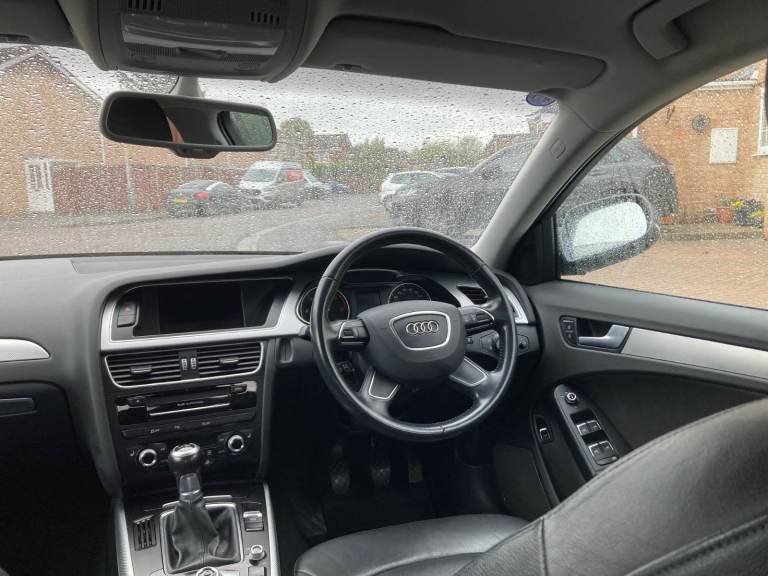 Audi, A4, Saloon, 2015, Manual, 1968 (cc), 4 doors