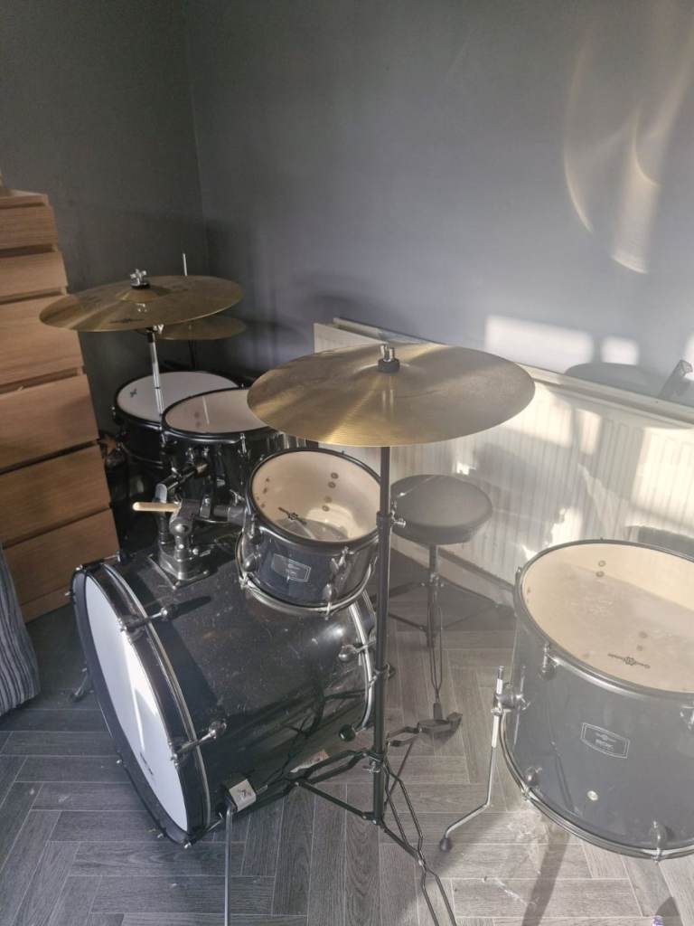 image for Gears4music drum kit with sticks