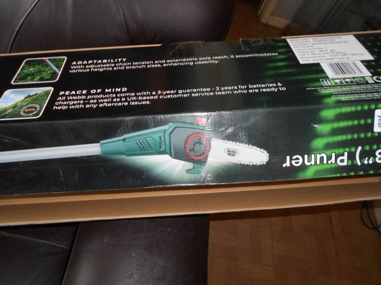 Cordless Hedge Trimmer with Pruner Chain Saw