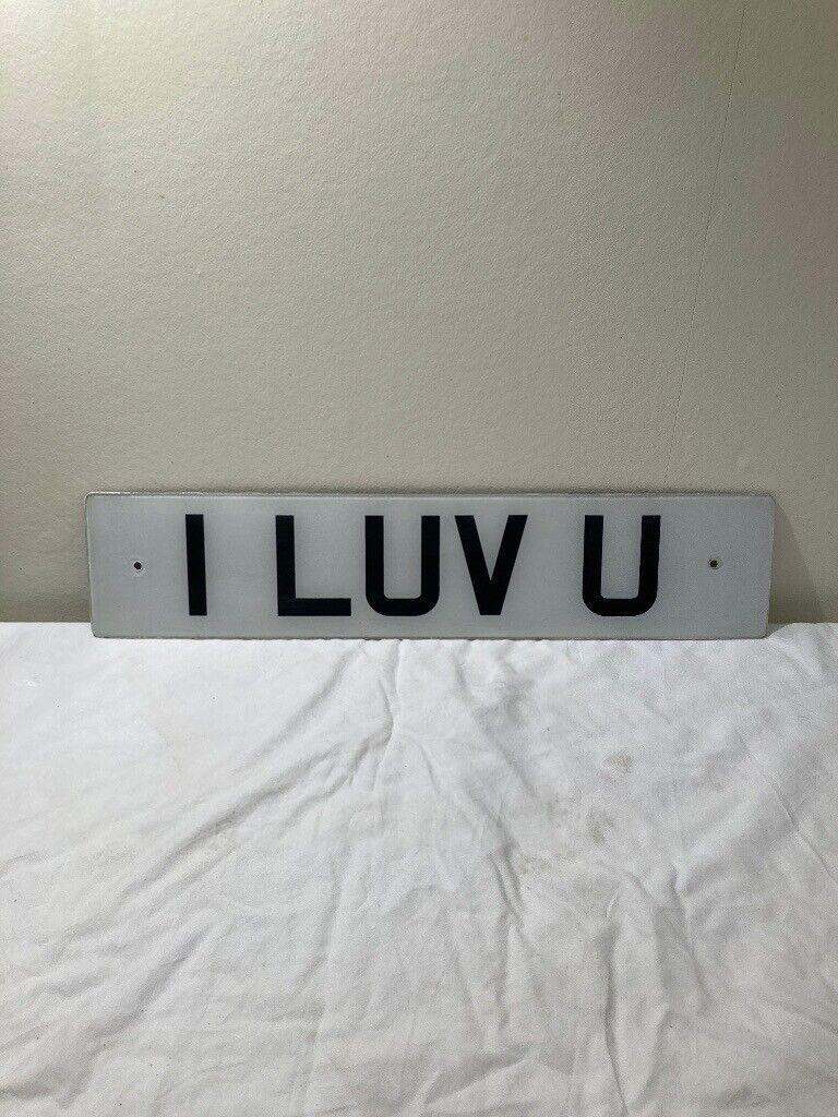‘I luv u’ car number plate