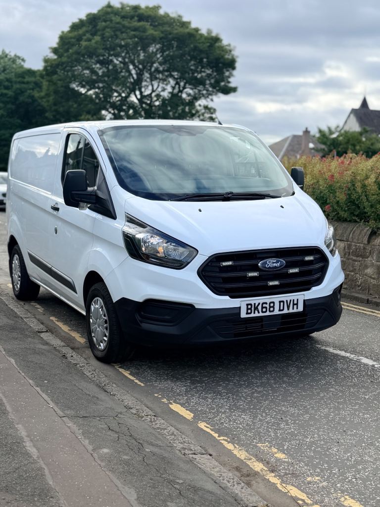Ford, TRANSIT CUSTOM, Panel Van, 2018, Manual, 1996 (cc)