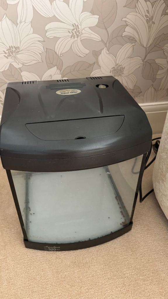 Aqua start 320 fish tank 