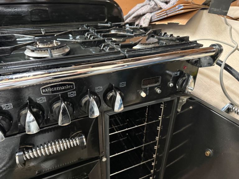 Elan 90 dual fuel range master oven 