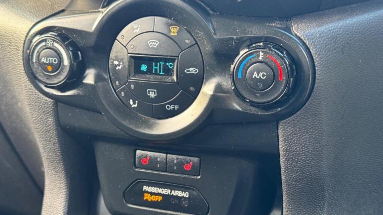 2015 Ford Ecosport 1.5 TDCi Titanium 2WD Euro 6 5dr HATCHBACK Diesel Manual