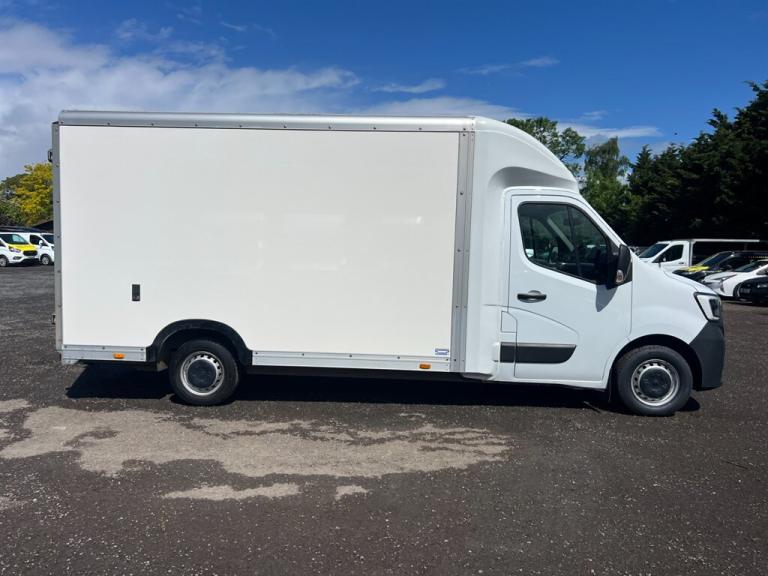 2021 Renault Master LL35dCi 135 Business Low Roof Platform Cab PLATFORM CAB DIESEL Manual