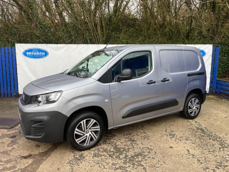 2021 Peugeot Partner 1000 1.5 BlueHDi 100 Professional Diesel Van In Grey  PANEL VAN Diesel Manual