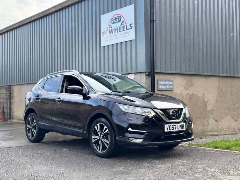 2017 Nissan Qashqai 1.2 DIG-T N-Connecta SUV Petrol Manual