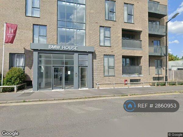 2 bedroom flat in Bmw House, Slough, SL2 (2 bed) (#2860953)