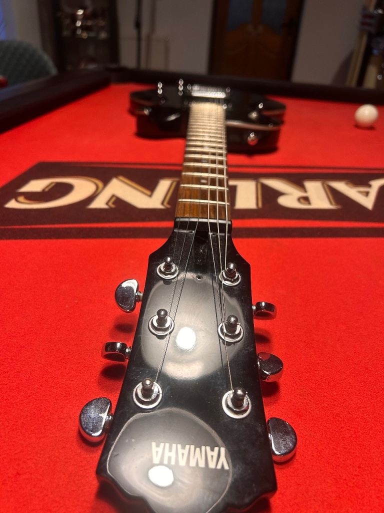 Guitar and bass offers only nothin silly