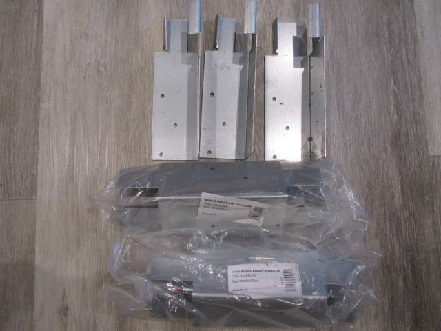 Arris Rail Brackets for fencing. Eleven brackets. Brand new.