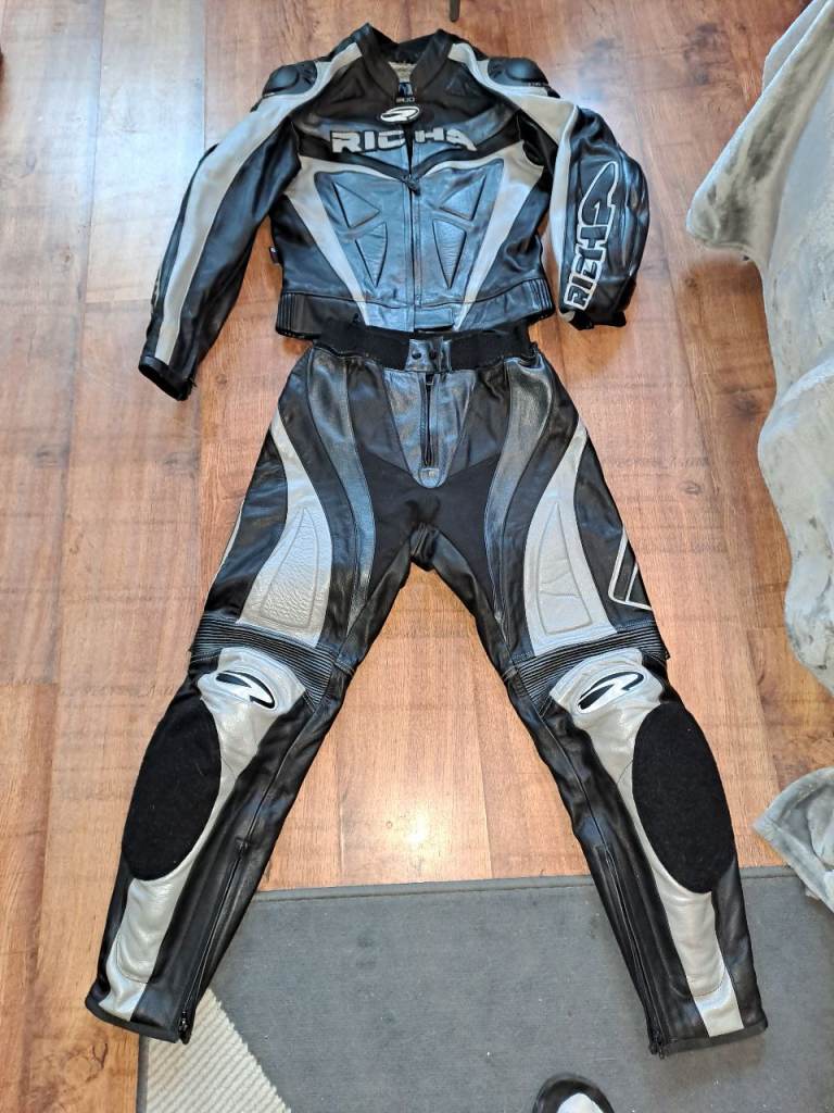 Ladies Motorbike Suit +Accessories 