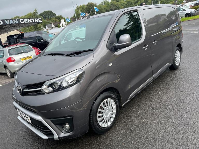 2017 Toyota ProAce 1.6D 115 Comfort Van PANEL VAN DIESEL Manual