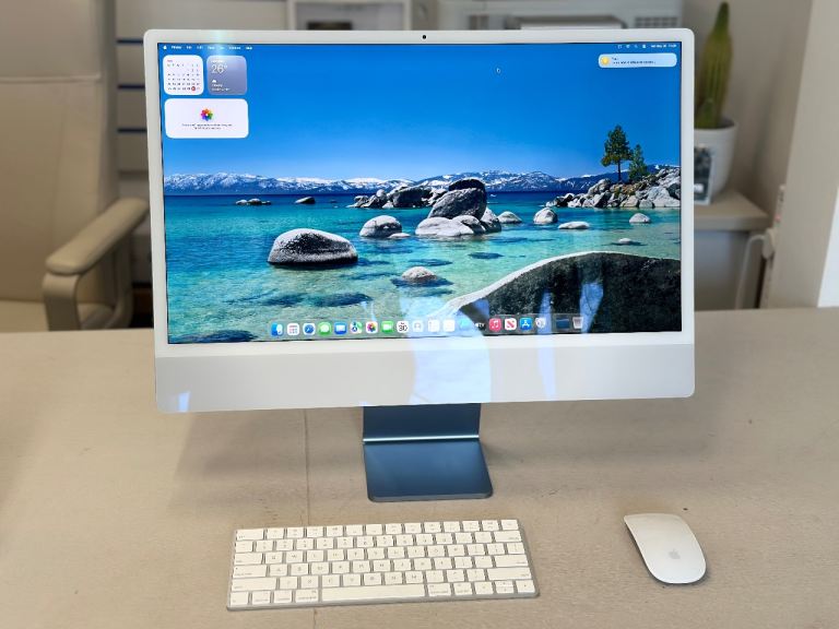 Apple iMac 24” M1 (2021) – Blue – Excellent Condition – Boxed