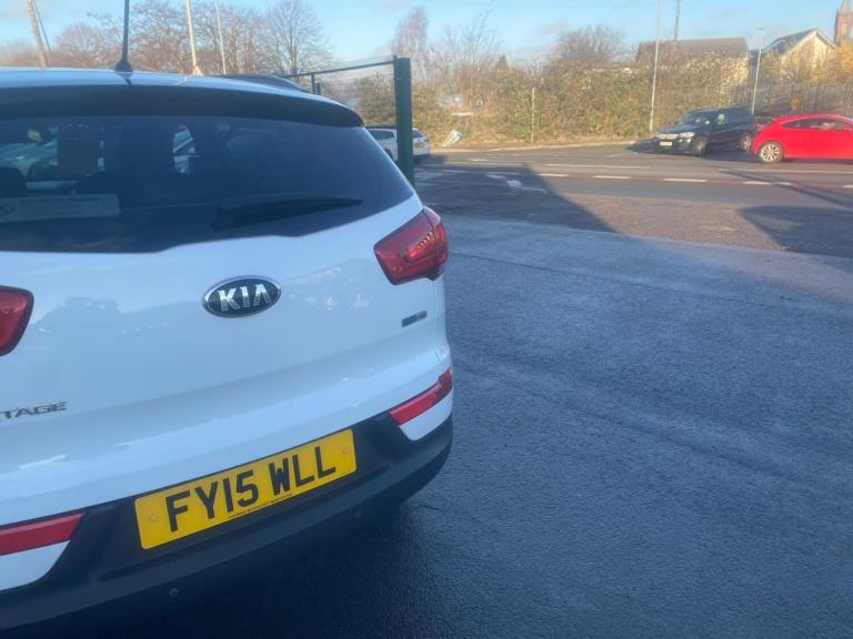 2015 Kia Sportage 1.7 CRDi EcoDynamics 2 2WD Euro 5 (s/s) 5dr ESTATE Diesel Manual