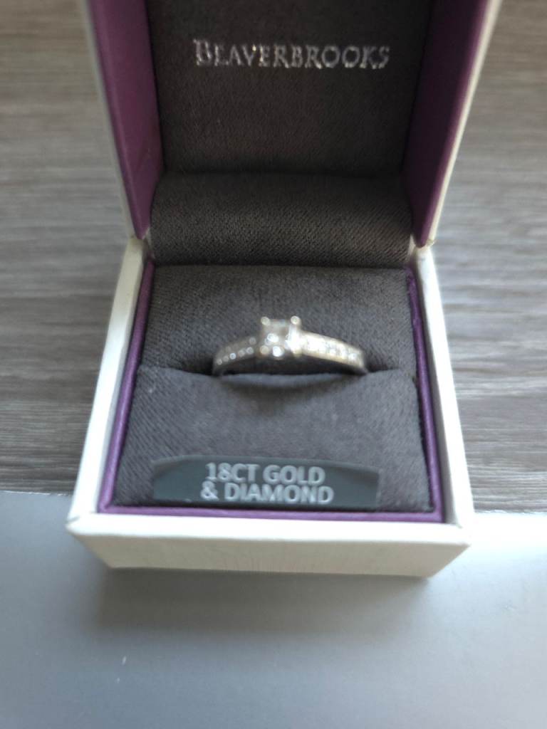 BEAUTIFUL BEAVERBROOKS 18ct WHITE GOLD .37ct DIAMOND ENGAGEMENT RING COST £1500 NEW SIZE N
