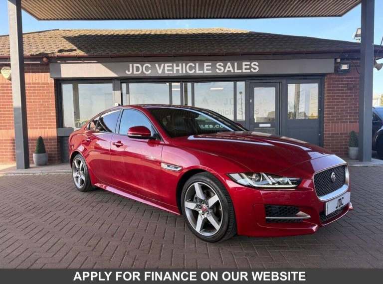 2017 Jaguar XE 2.0d R-Sport Saloon 4dr Diesel Auto Euro 6 (s/s) (180 ps) Saloon Diesel Automatic