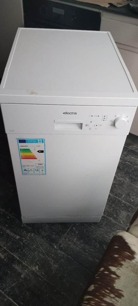 Electra Slimline Dishwasher – White, Good Condition