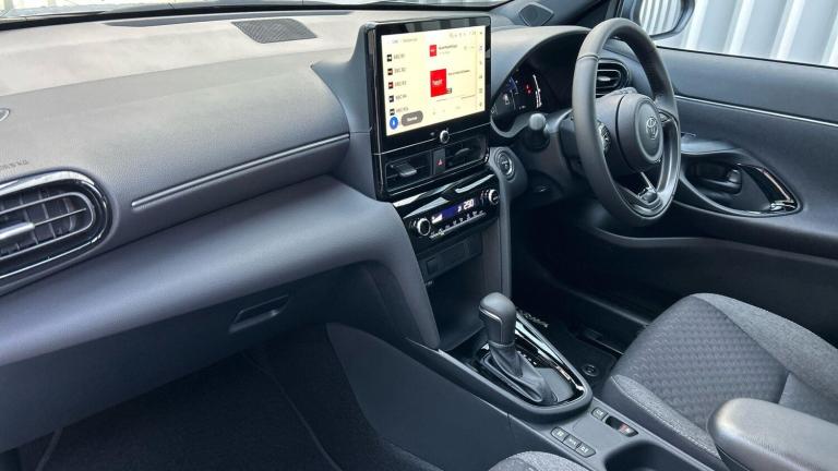  Toyota Yaris Cross 1.5 VVT-h Design SUV 5dr Petrol Hybrid E-CVT Euro 6 (s/s) (116 ps) Petrol/Ele...