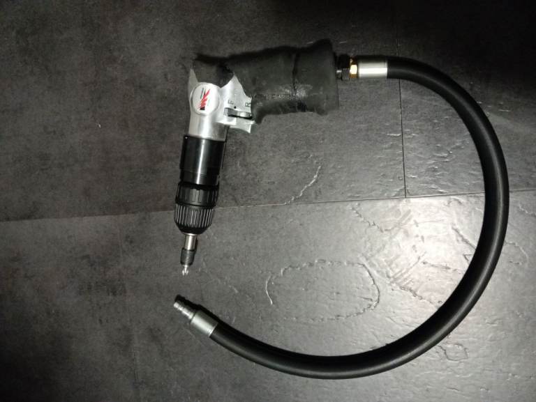 Air driver / Perfecf working order / modified with shock absorber hand grip with rubber 
