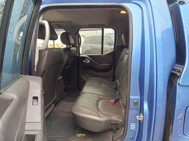 NISSAN NAVARA 2.5 dCi Tekna Blue Manual Diesel 2011