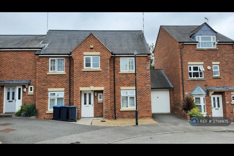 3 bedroom house in Sissinghurst Close, Rugby, CV22 (3 bed) (#2758975)