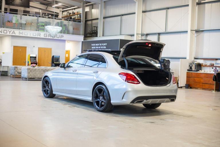 2018 Mercedes-Benz C Class 2.1 C250d AMG Line (Premium Plus) Saloon 4dr Diesel G-Tronic+ Euro 6 (...