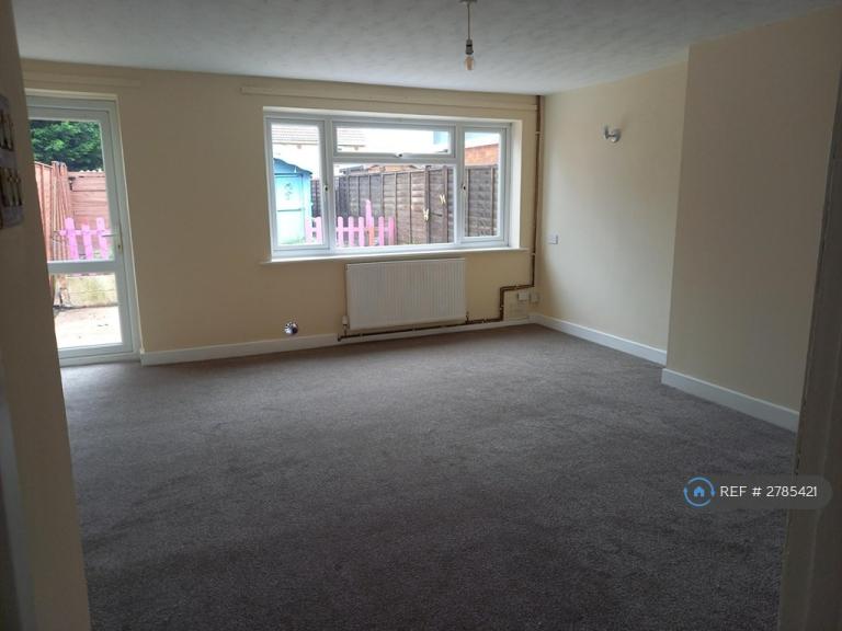 3 bedroom house in Milton Road, Yate, BS37 (3 bed) (#2785421)