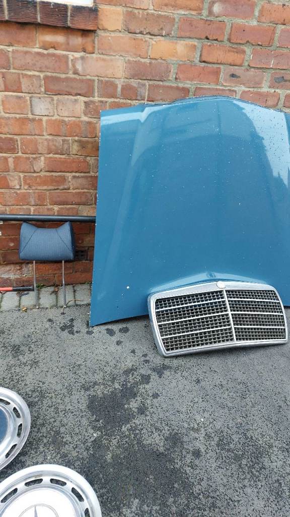 Classic mercedes E280 parts
