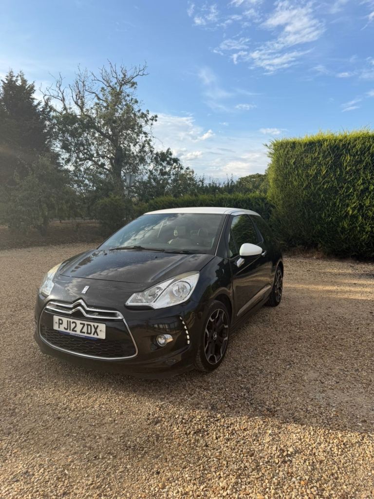 Citroen, DS3, Hatchback, 2012, Manual, 1598 (cc), 3 doors