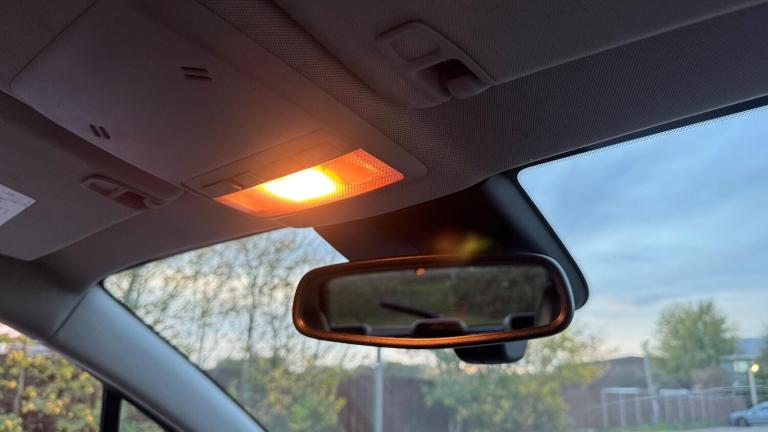 2015 Vauxhall Mokka 1.6i SE 2WD Euro 6 (s/s) 5dr HATCHBACK Petrol Manual