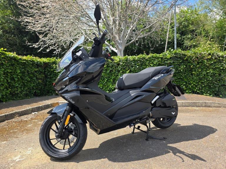 image for LEXMOTO AURA 125 CVT EURO 5 2025 Petrol Automatic in Grey