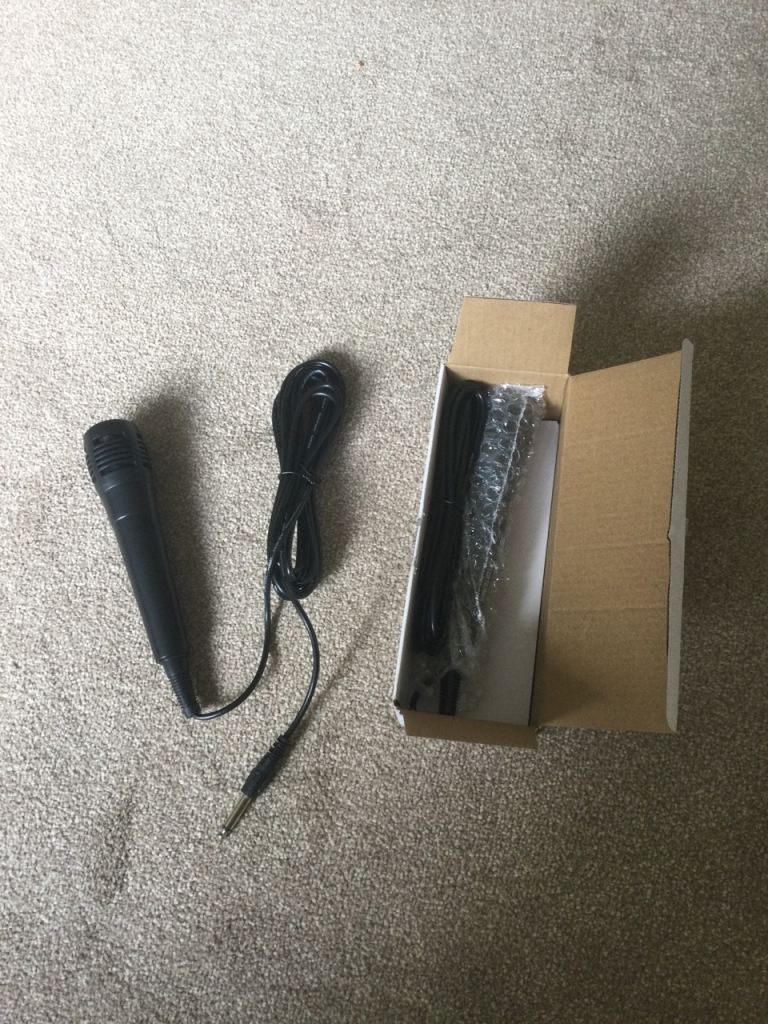 Two new microphones suitable for karaoke machine not professional use