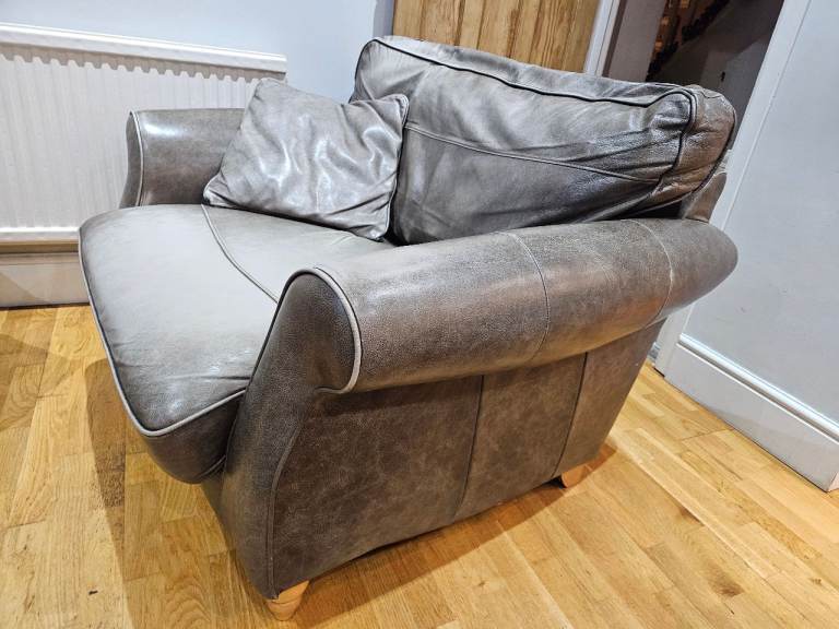 Leather sofa chair 