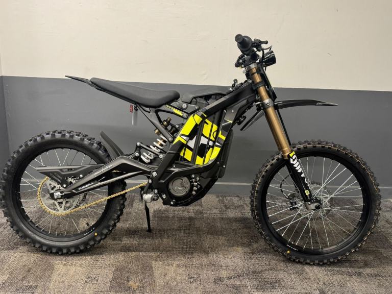 2025 8KW SUR RON LBX SURRON LBX LIGHT BEE ONLY 25 miles black 