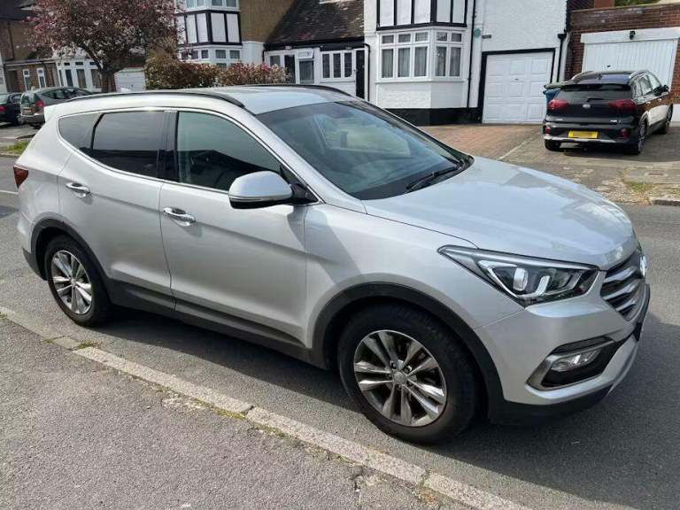 2016 Hyundai Santa Fe 2.2 CRDi Blue Drive Premium Auto 4WD Euro 6 (s/s) 5dr (7 Seat) ESTATE Diese...