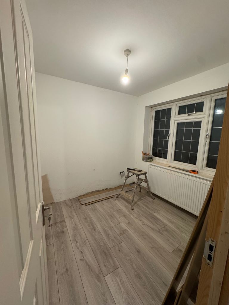2 bedroom property to rent (Bills Inc)