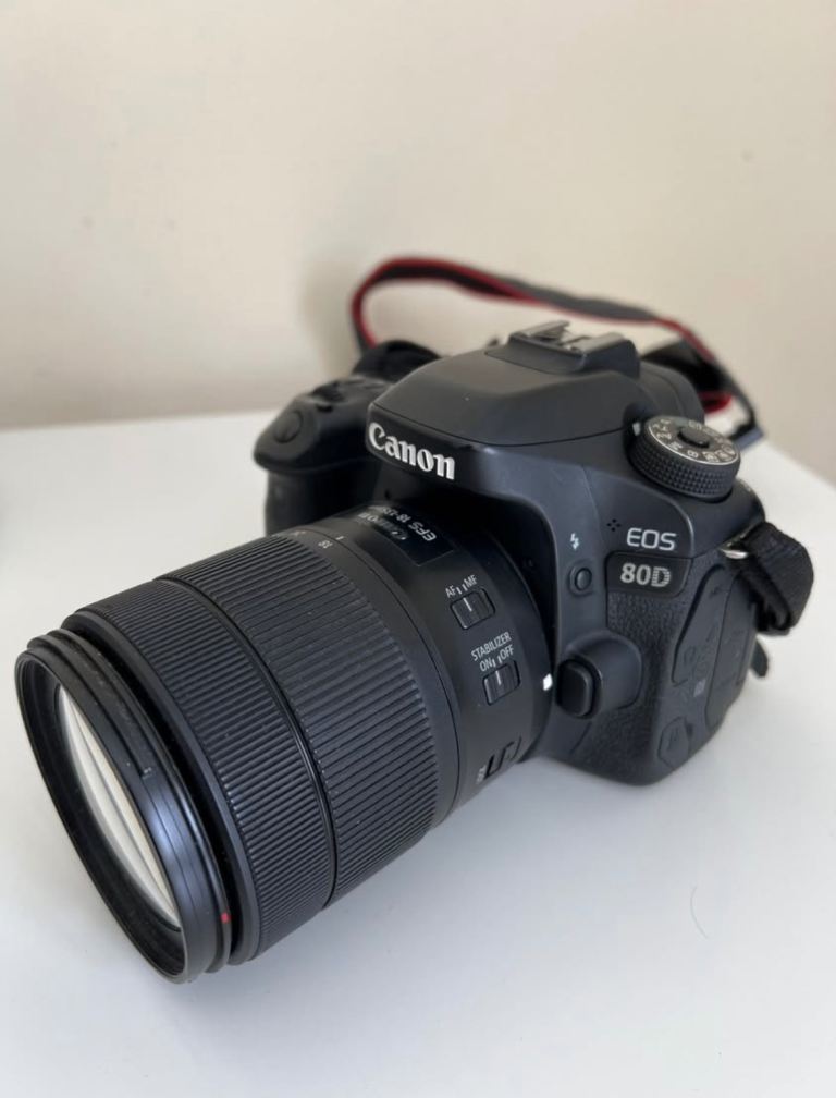 Canon EOS 80D + 18-135mm IS USM Lens Kit — Excellent Condition