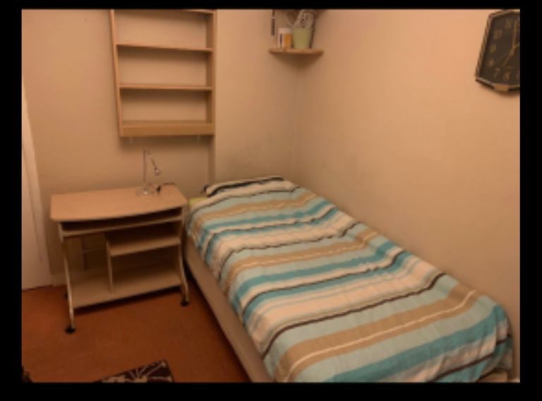 Large single room no deposit £800 per month in Belsize Park, Hampstead heath, Camden 