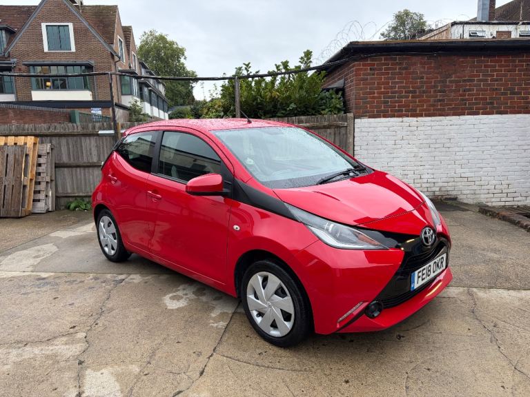Toyota, AYGO, Hatchback, 2018, Manual, 998 (cc), 5 doors