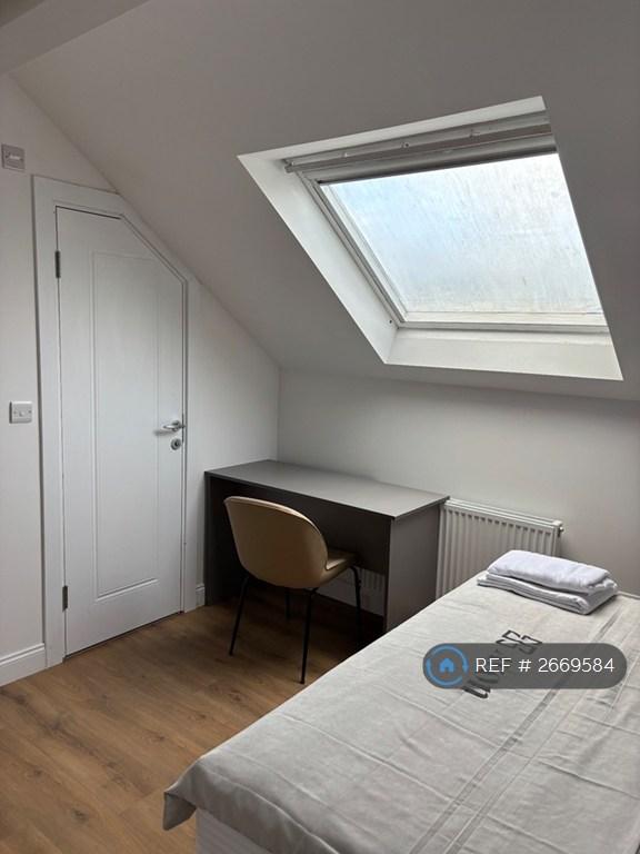 1 bedroom in Radcliffe Road, West Bridgford, Nottingham, NG2 (#2669584)